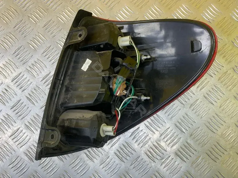 Задние фонари 8330A155
