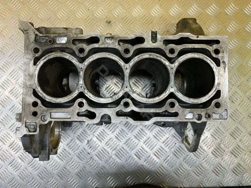 Блок цилиндров 1050B361