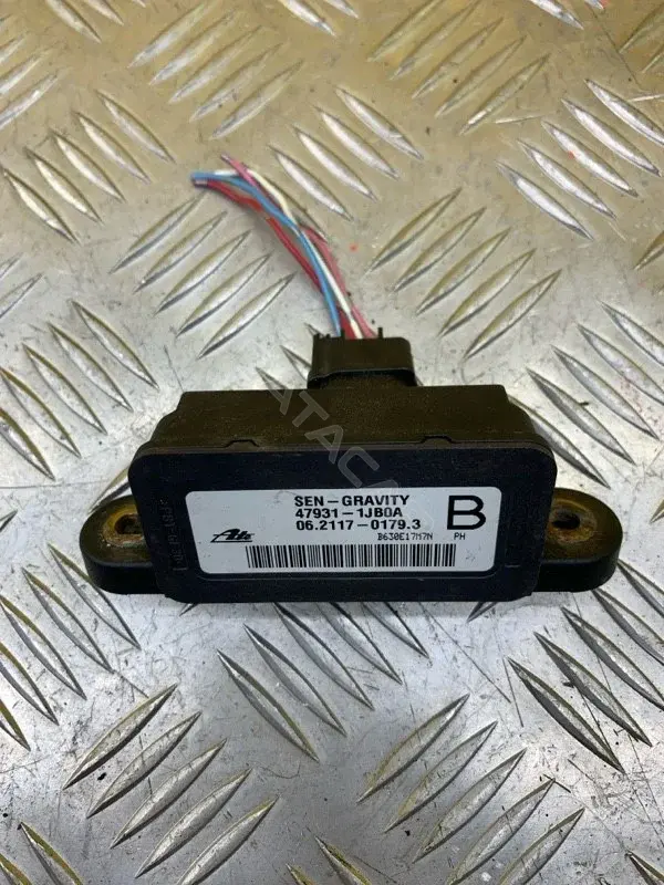 Датчик ускорения 479311JB0A