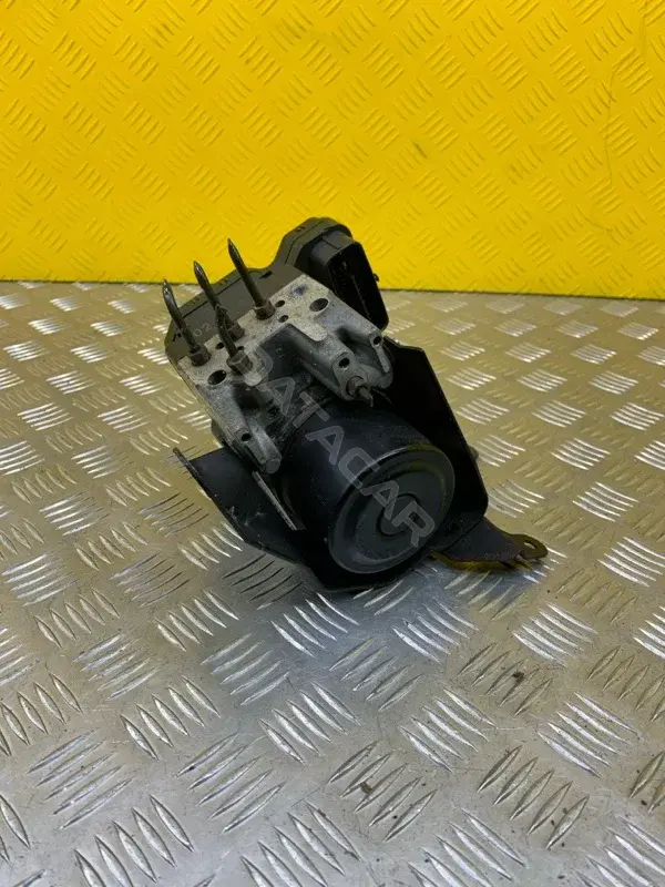 Блок управления АБС 4670A168