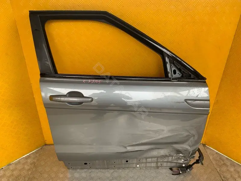 Стекло двери LR044525