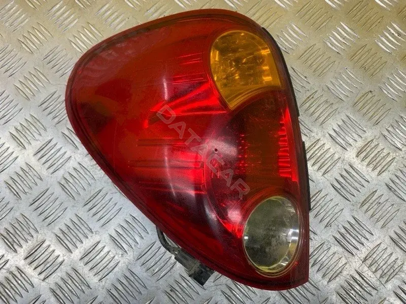 Задние фонари 8330A155