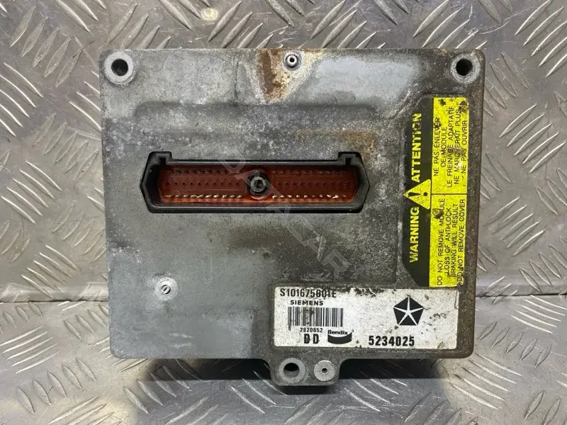 Блок управления двигателем S101675001E