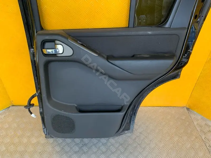 Обшивка двери 82900EB602