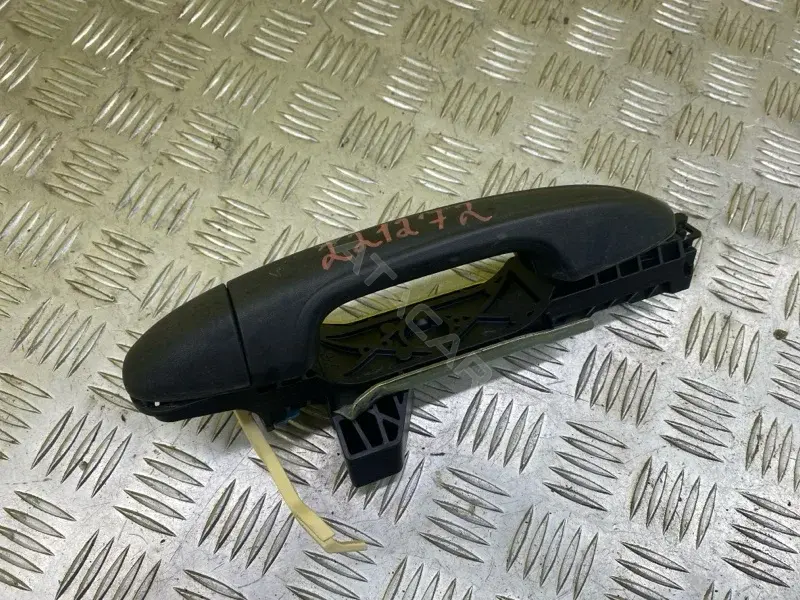 Ручка двери 692100K250