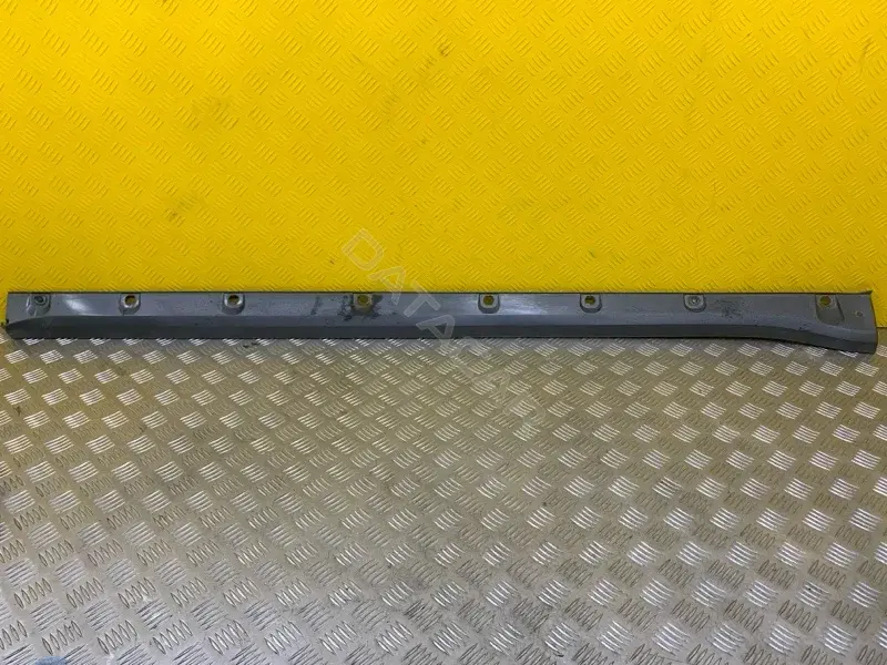 Накладка на порог 7585160050