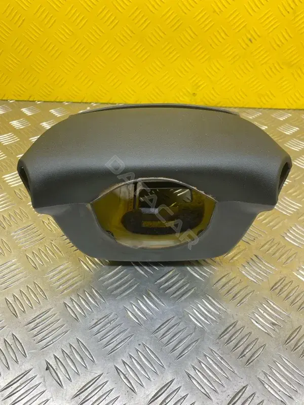 Кожух рулевой колонки 48470EB301