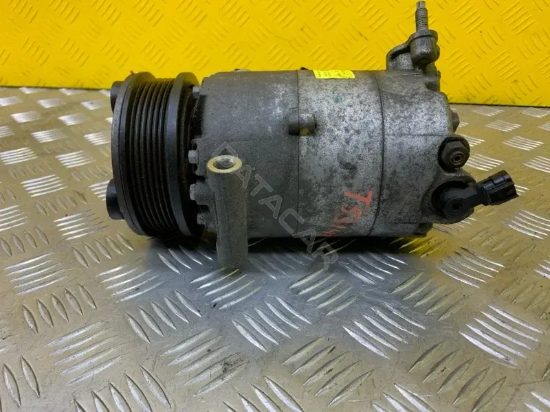 Компрессор кондиционера EJ3219D629BC