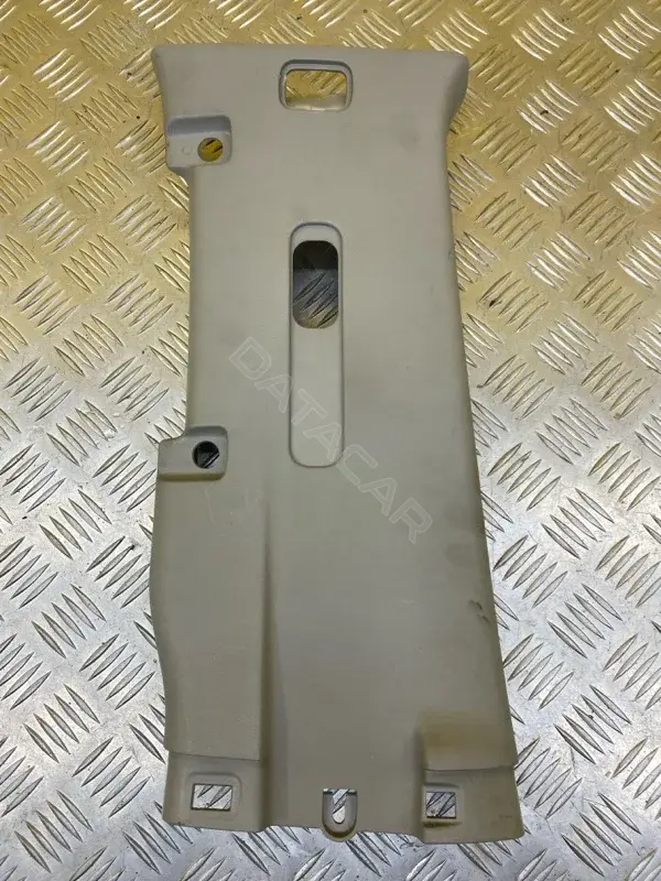 Обшивка стойки центральной 76914EB300