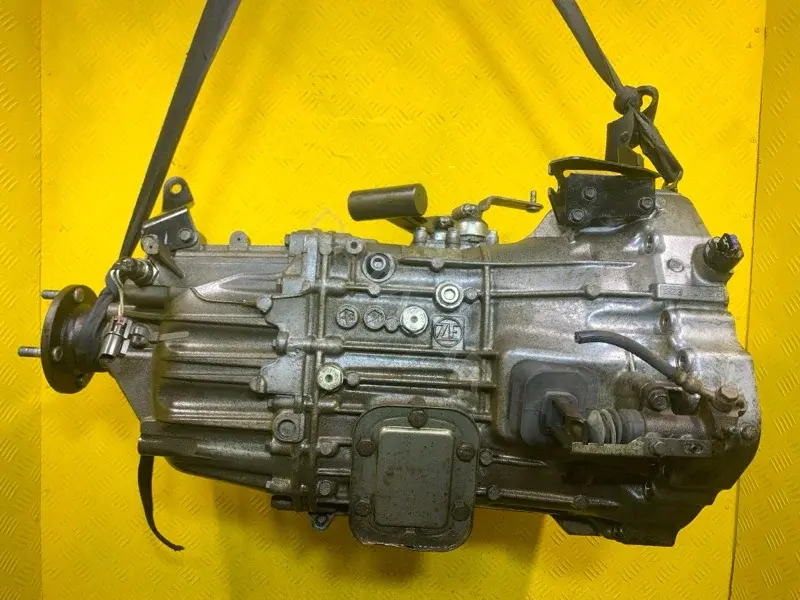 Механическая коробка передач (МКПП) 32010LC61A