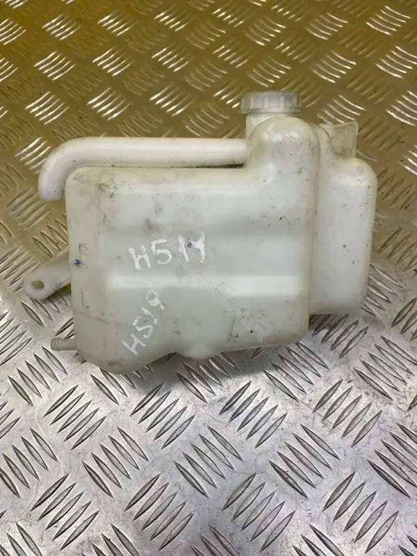 Расширительный бачок 1375A359