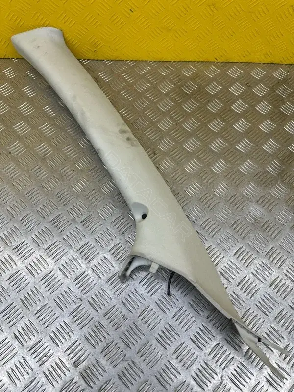 Обшивка стойки передней P1GY87DW1AB