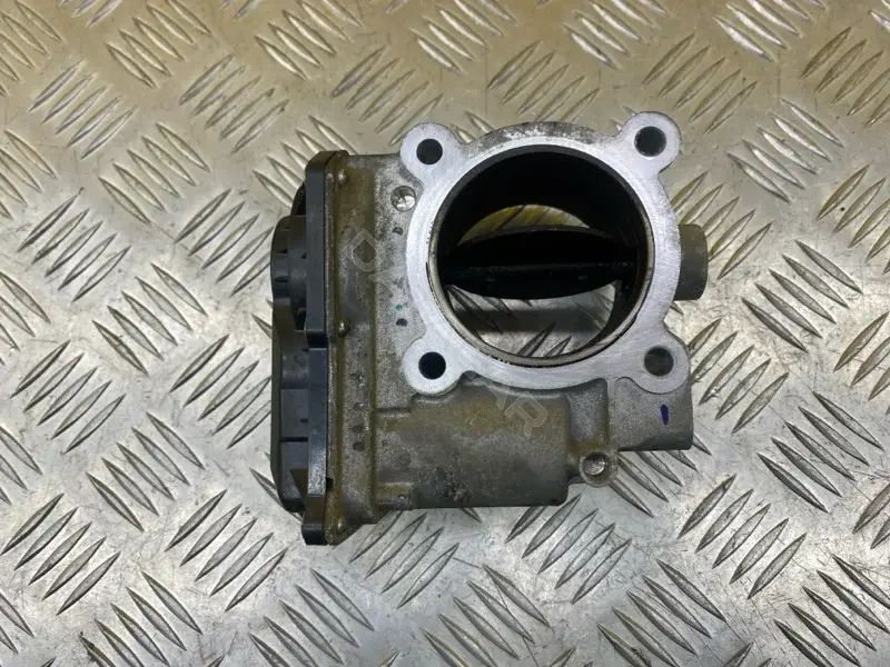 Дроссельная заслонка 1450A033