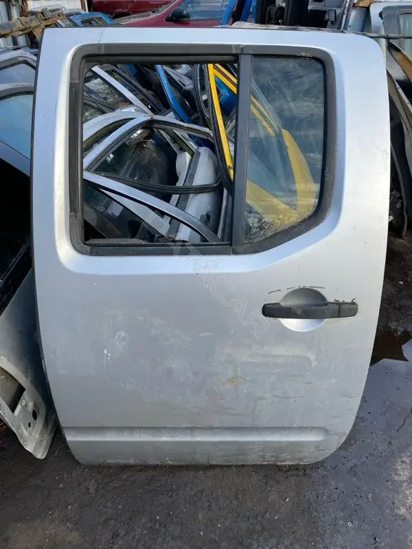 Дверь 82101EB332