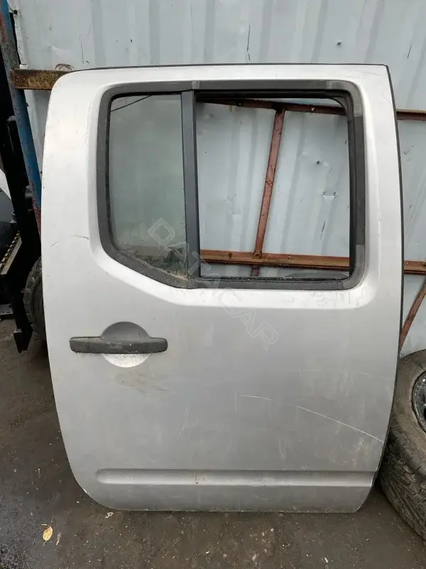 Дверь 82100EB332