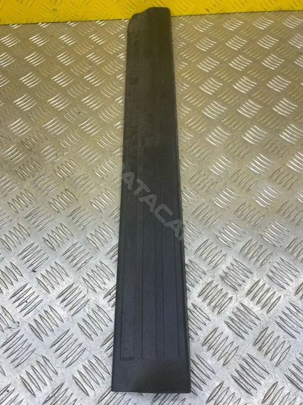 Накладка на порог 679180C030