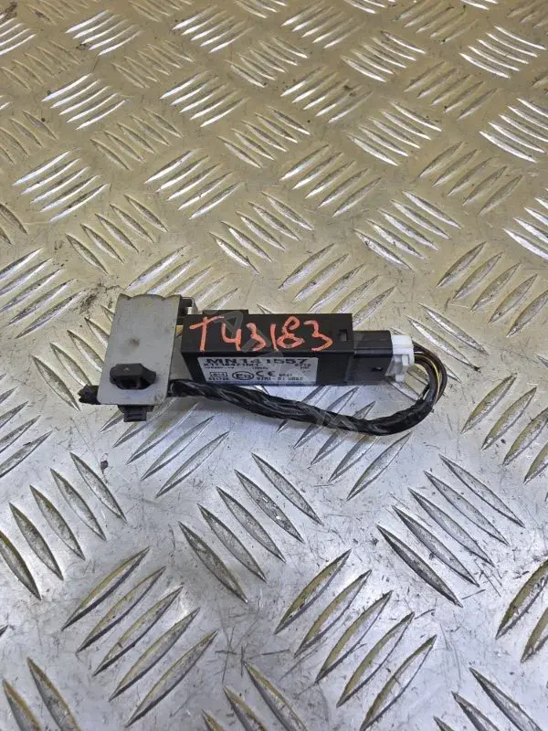 Иммобилайзер MN141567