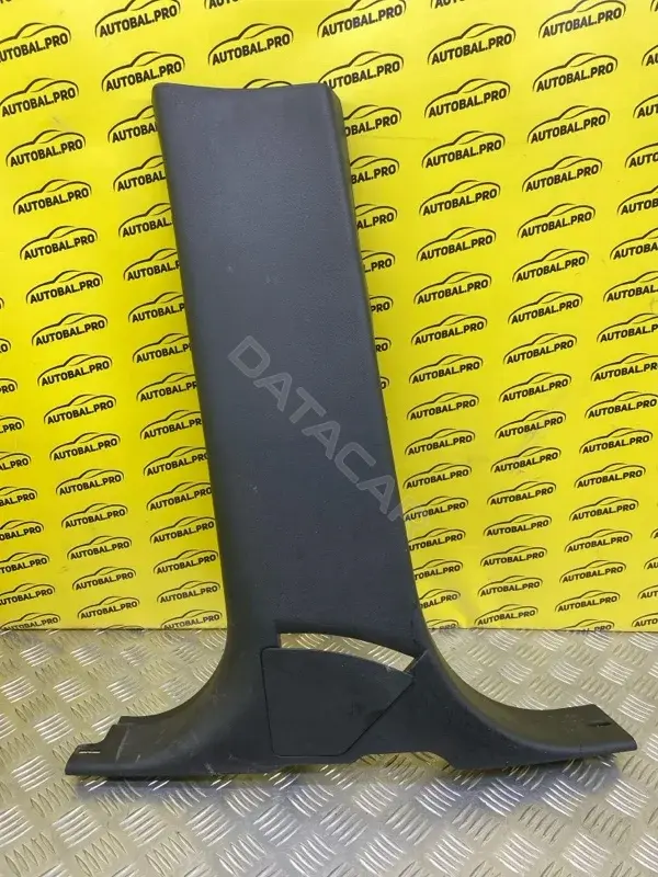 Обшивка стойки центральной LR055653