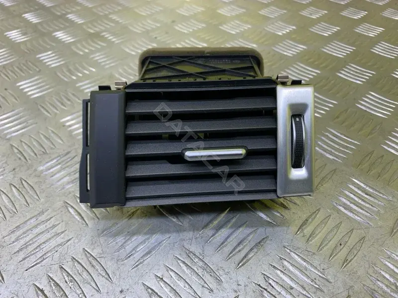 Дефлектор обдува салона LR025063