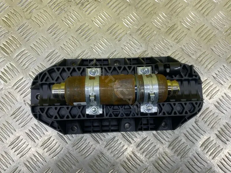 Подушка безопасности LR118105
