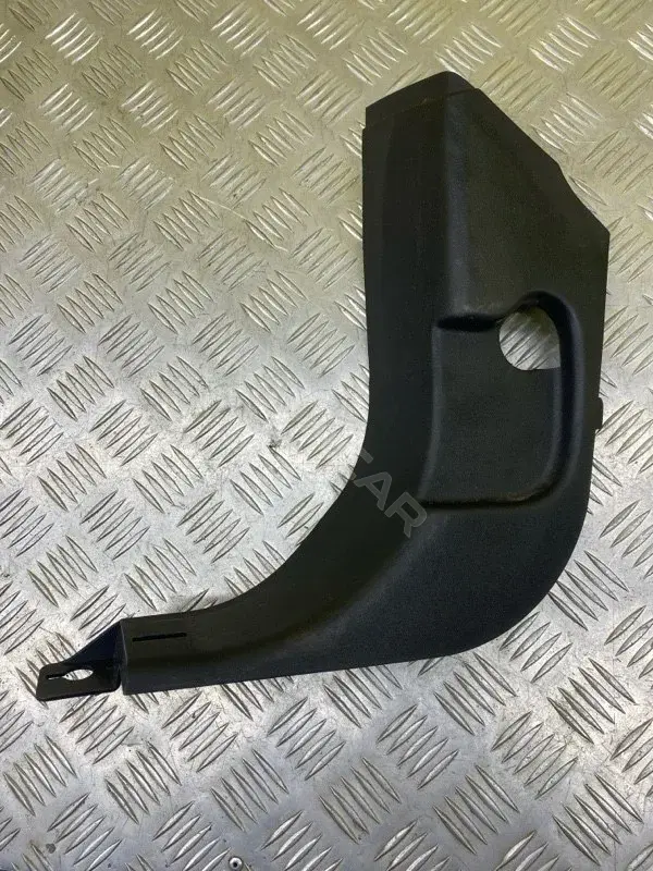 Накладка на порог BJ3202349E