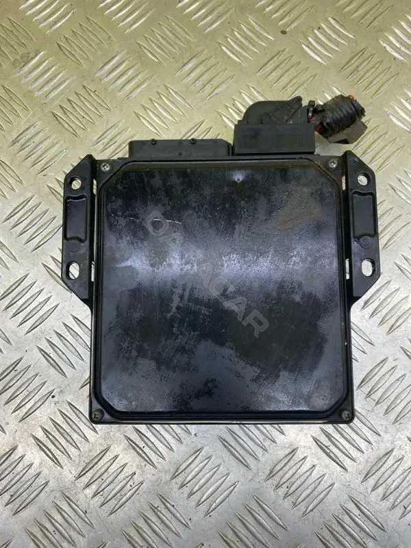 Блок управления двигателем 23710EC05C