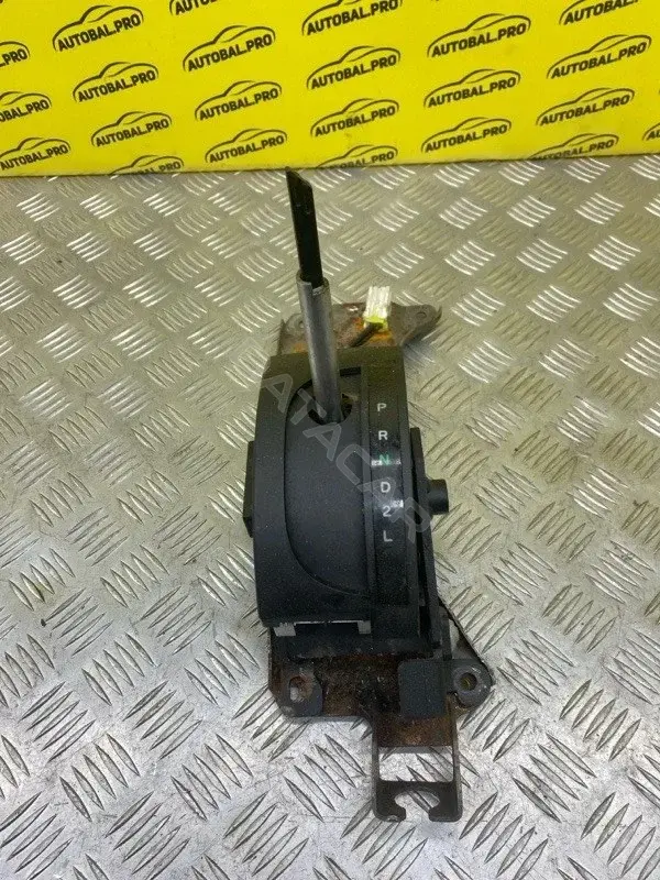 Селектор включения передачи для автоматической КПП 3260A008XA