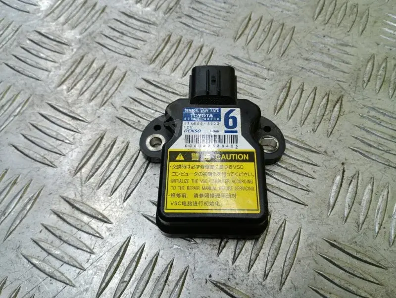 Датчик ускорения 8918348030