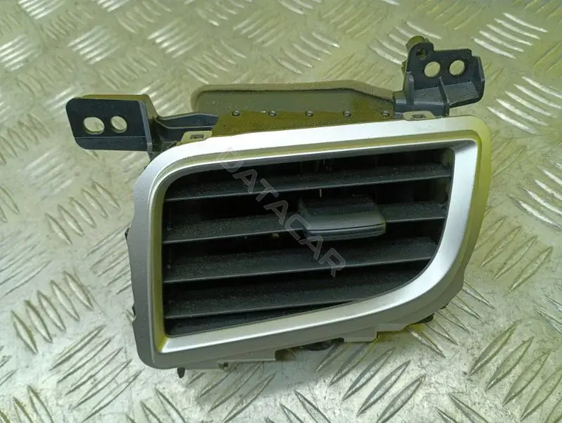 Дефлектор обдува салона 8030A260AA