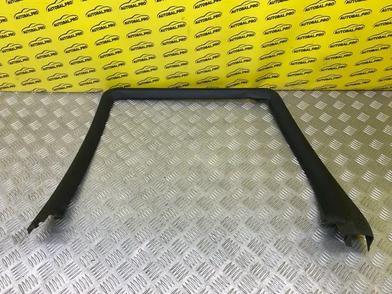 Накладка двери LR039867