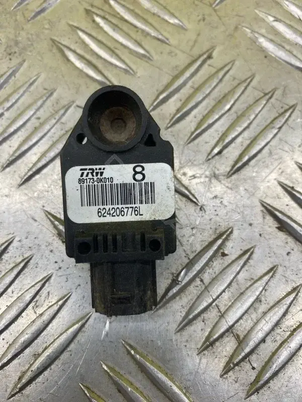 Датчик удара 891730K010
