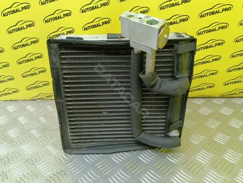 Испаритель кондиционера 27280EB31A