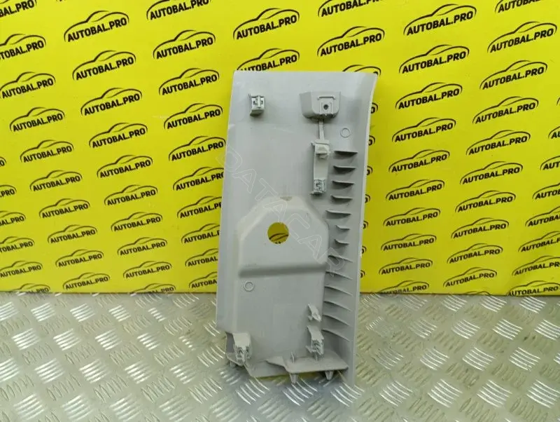 Обшивка стойки задней 1DX58TRMAA