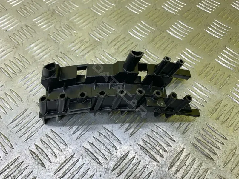 Кронштейн порога 769951LB0A