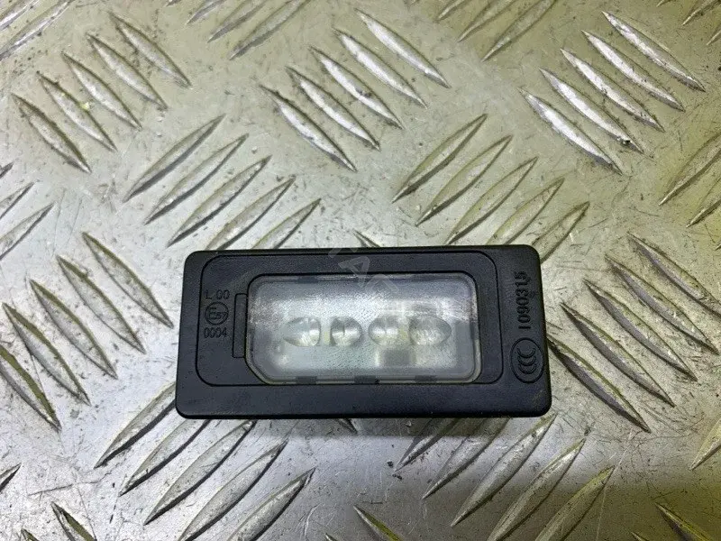 Фонарь подсветки номерного знака 4108100S5500