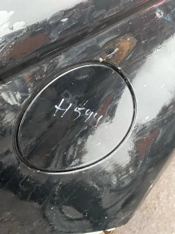 Крышка лючка топливного бака BJ3227936A