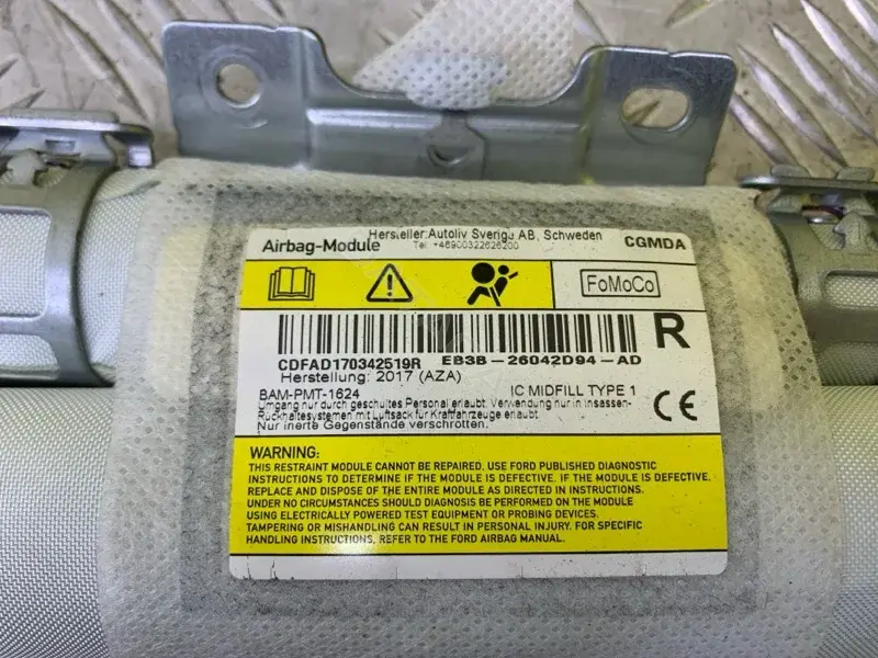 Подушка безопасности EB3B26042D94AD