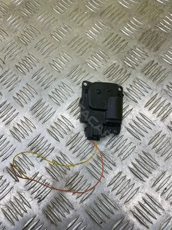Мотор заслонки печки VP6NEH19E616AA