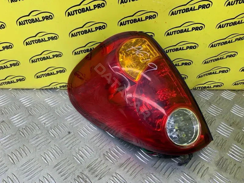 Задние фонари 8330A155