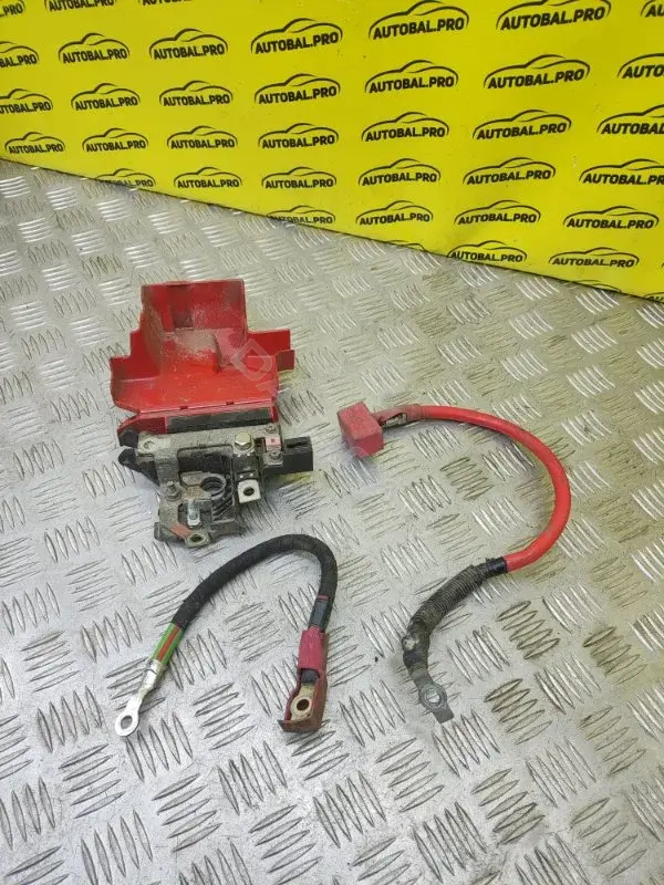 Клемма аккумуляторная EB3T14A003A