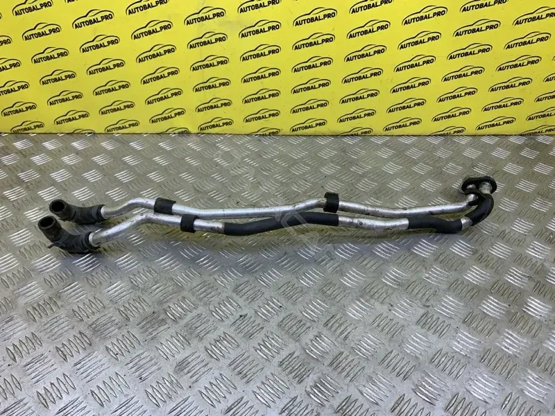 Патрубки системы охлаждения 7P0819887B