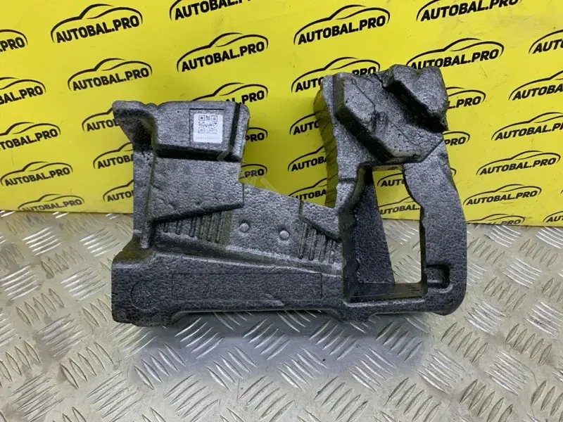 Обшивка багажника JB3C17009AC