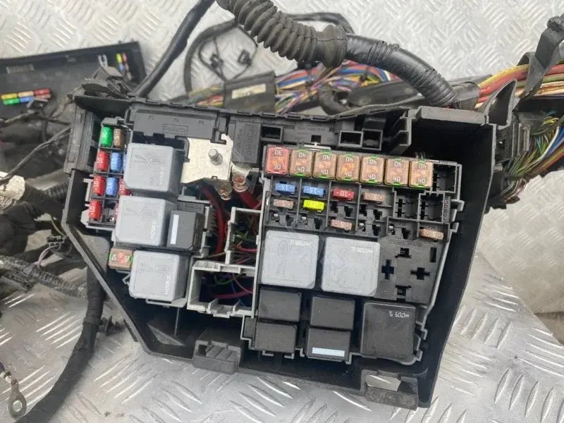 Проводка двигателя HK7214M401AC