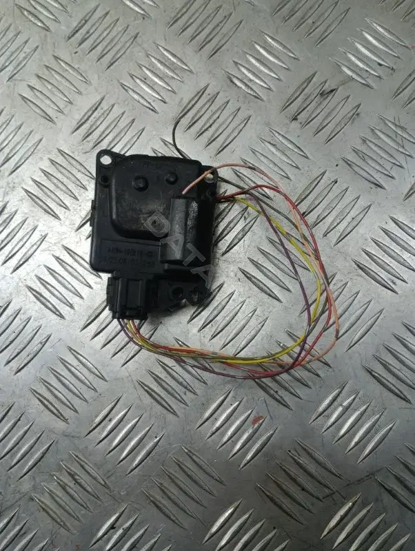 Мотор заслонки печки 4ASH19E616GB