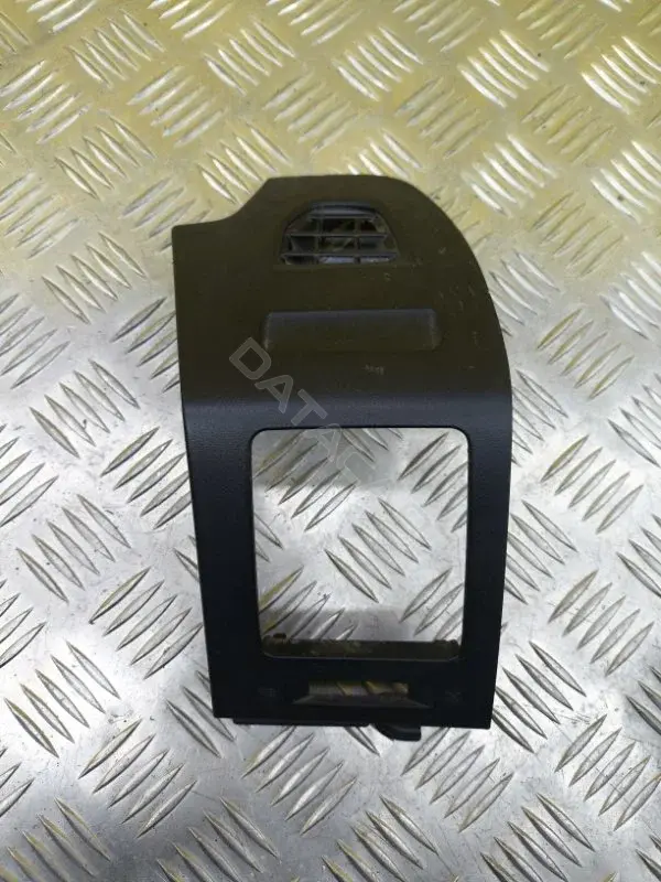 Пластик салона 8030A059