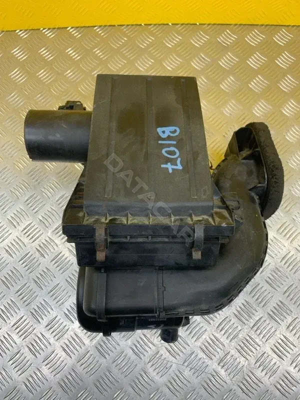 Корпус воздушного фильтра 16500EC00D