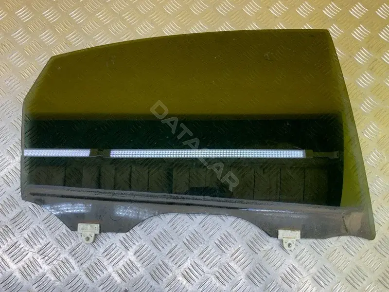 Стекло двери 823001CA1A