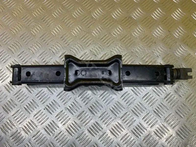 Домкраты 99550EB300