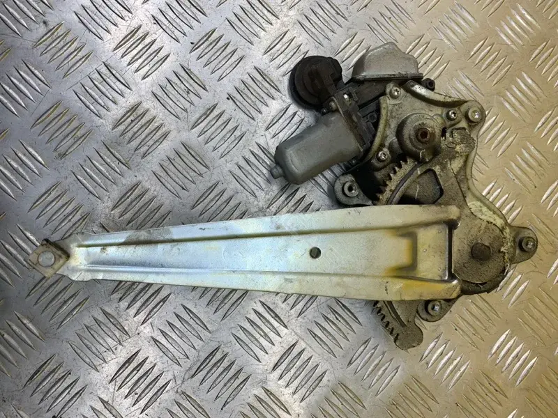 Стеклоподъемник 6984060160