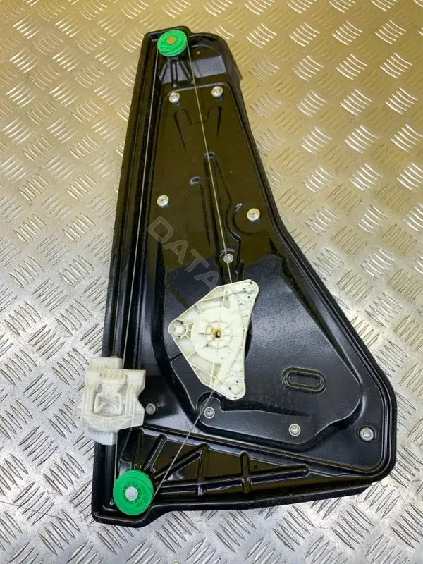 Стеклоподъемник LR013870